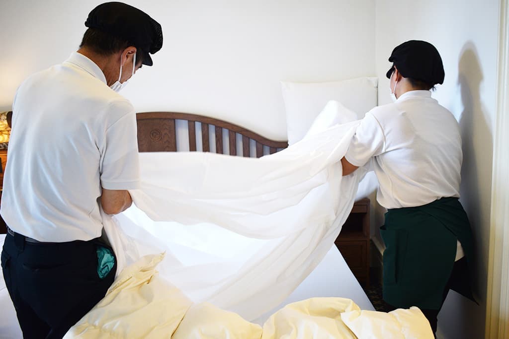 客室清掃業務の実際の様子｜有限会社クリーンアップサービス｜採用求人情報｜函南町本社｜就業場所箱根町